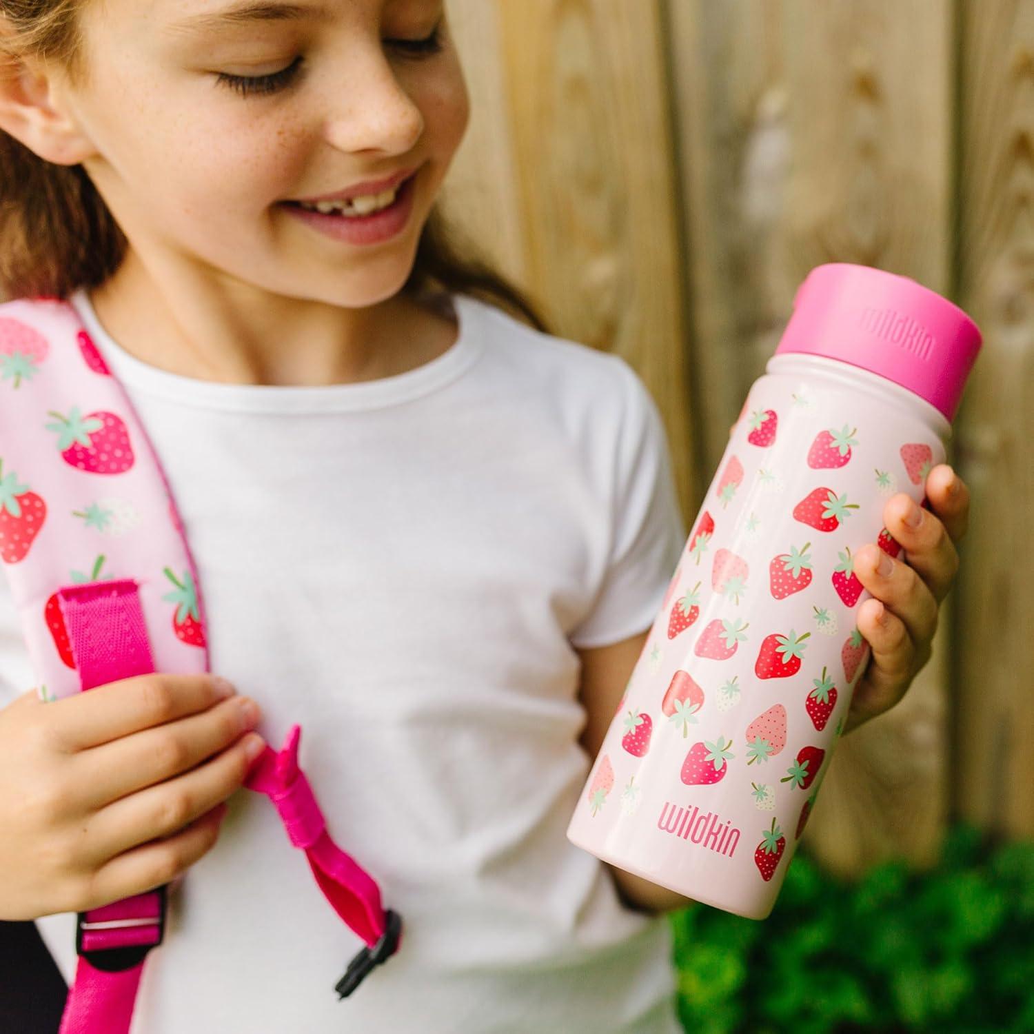 imageWildkin Mossy Oak 32oz Kids Water Bottle Leakproof VacuumInsulated Durable EasyClean Bottom LandStrawberry Patch