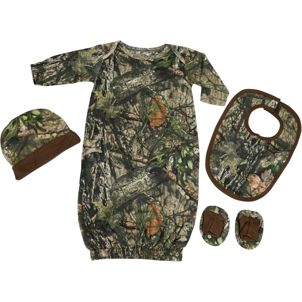 imageMossy Oak Camo Baby Clothing Set in BreakUp Country