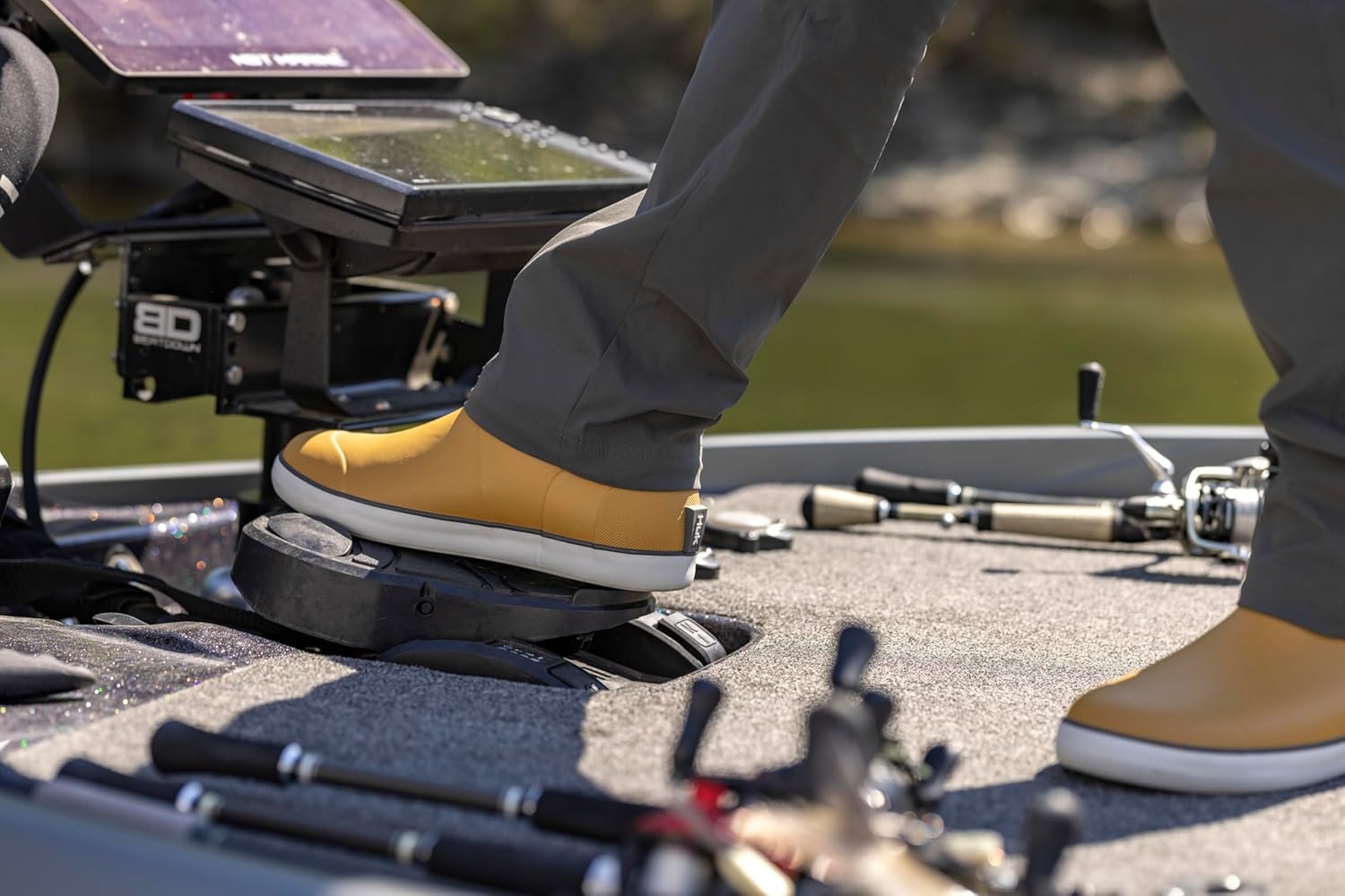 image:imageHUK mens Rogue Wave Shoe Highperformance Fishing amp Deck BootSand Piper